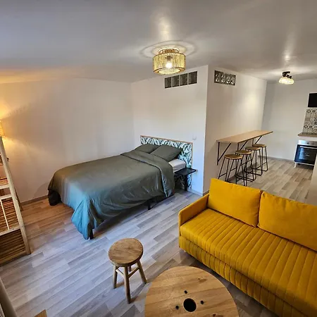 Ruelle Boheme Apartment