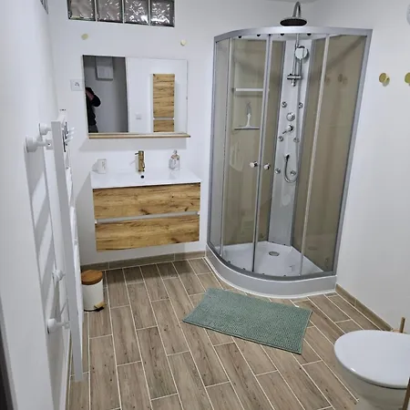 Апартаменты Boheme 4 Personnes A 12 Min Du Puy Du Parc *